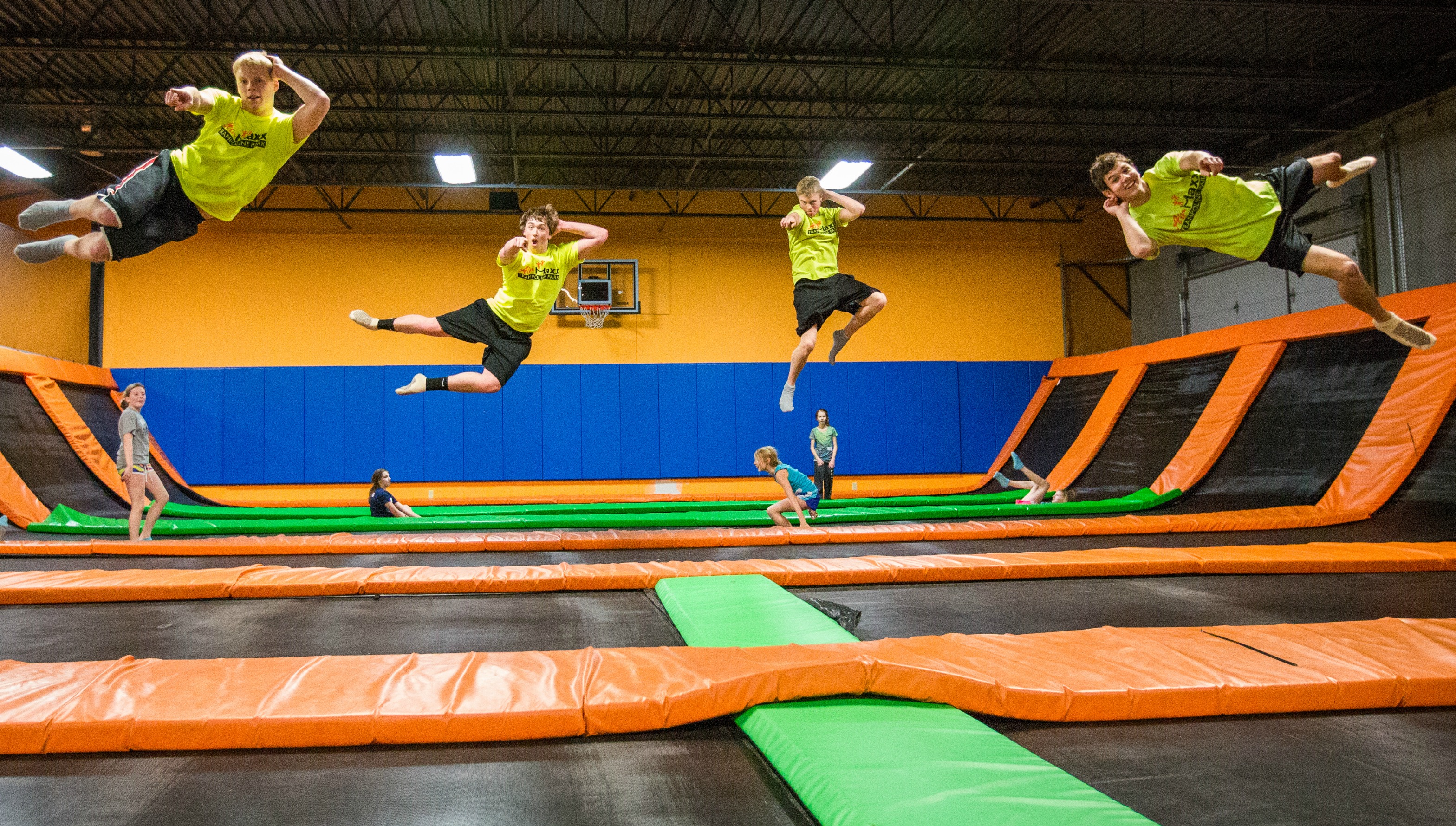Trampoline батут Jump